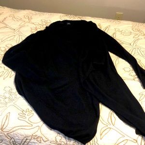 Mora International Wrap